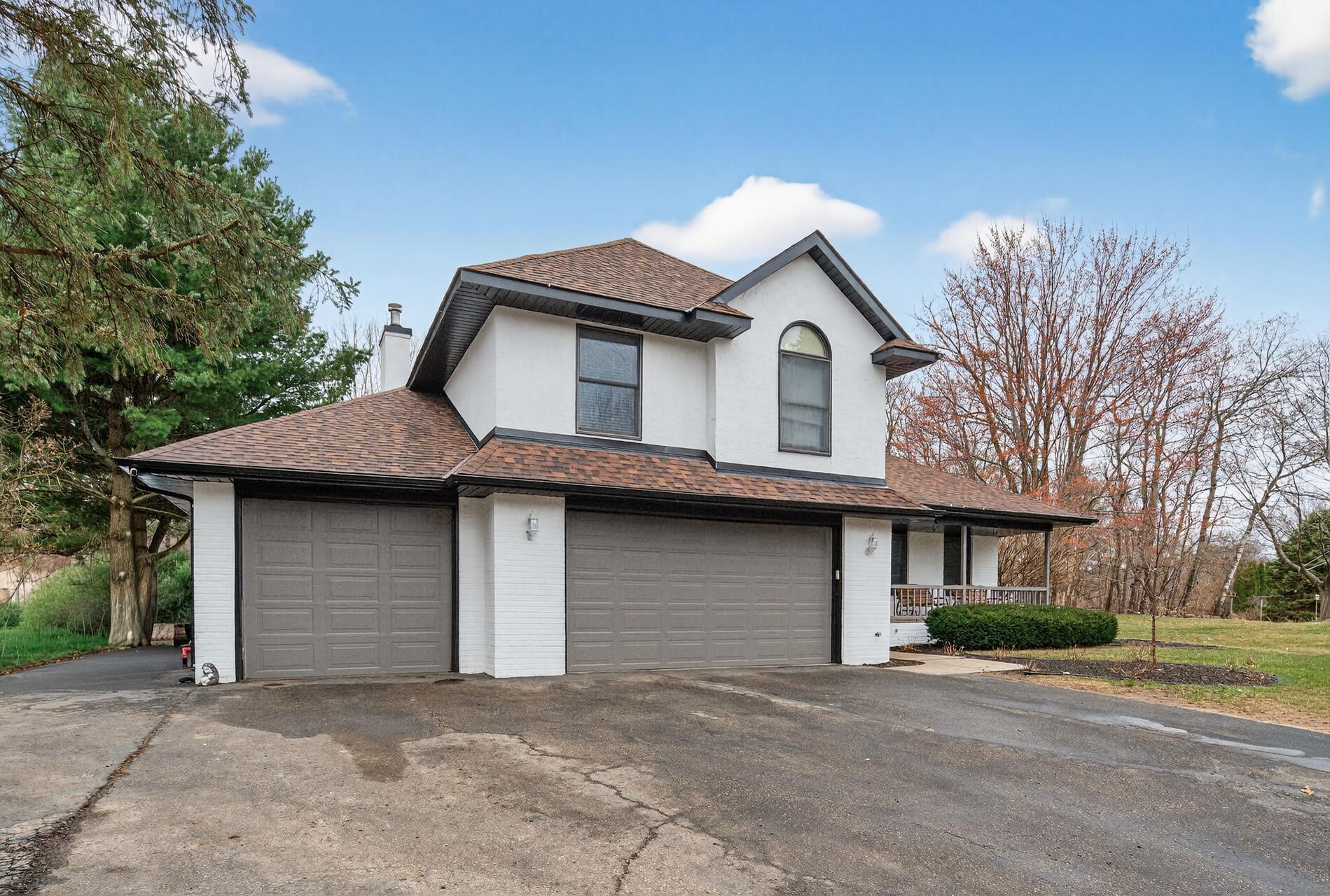 2346 Heights Avenue E