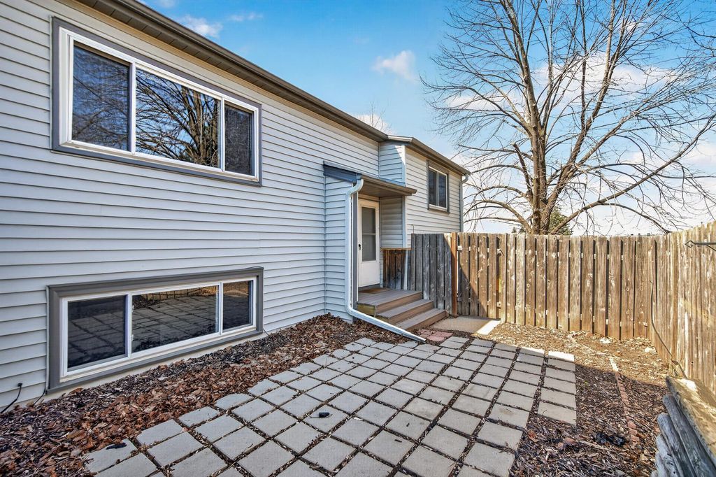 Photo of 3426 Highlander Drive, Eagan, MN 55122 (MLS # 7019151)