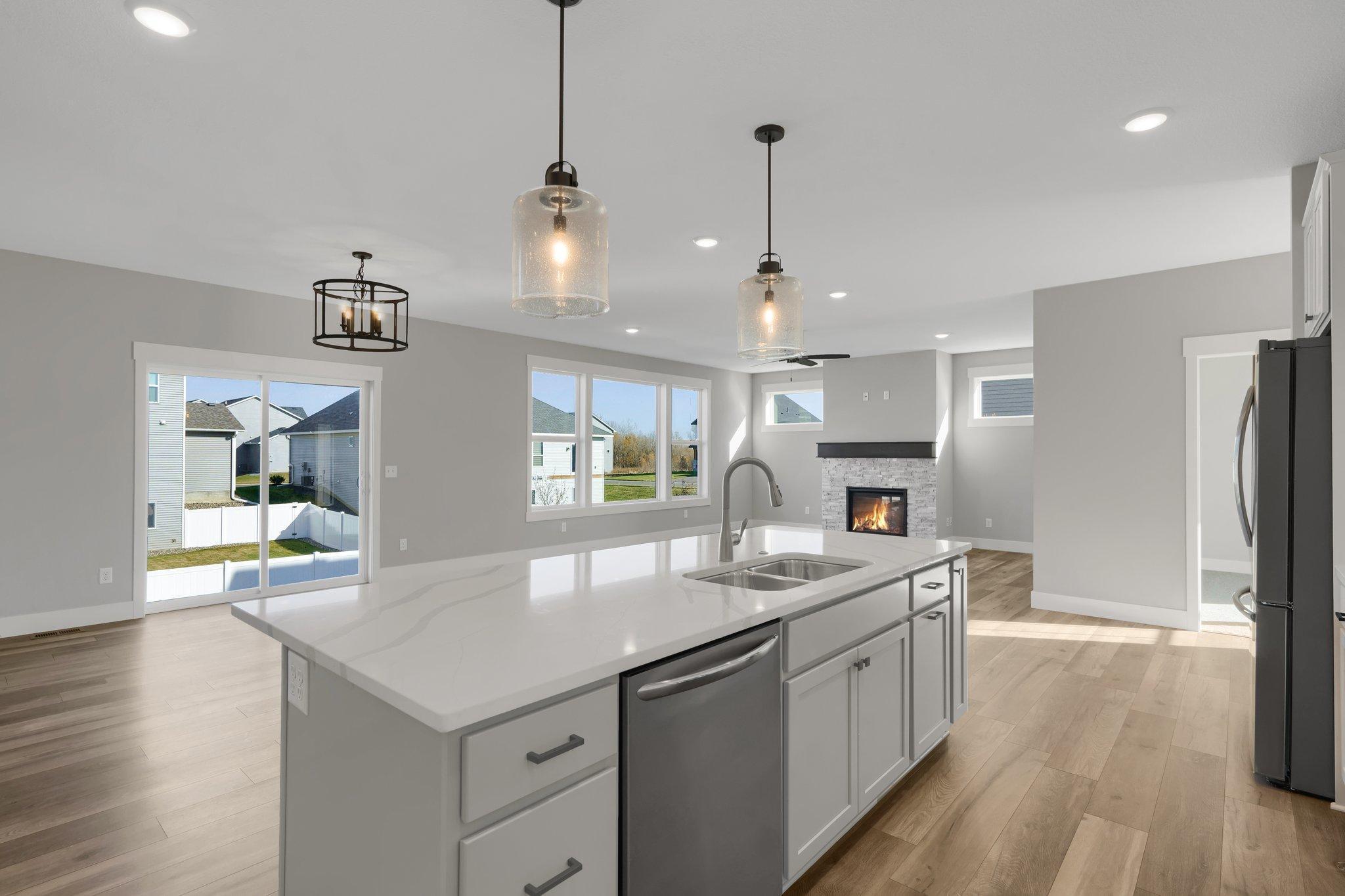 635 Parkside Ct.