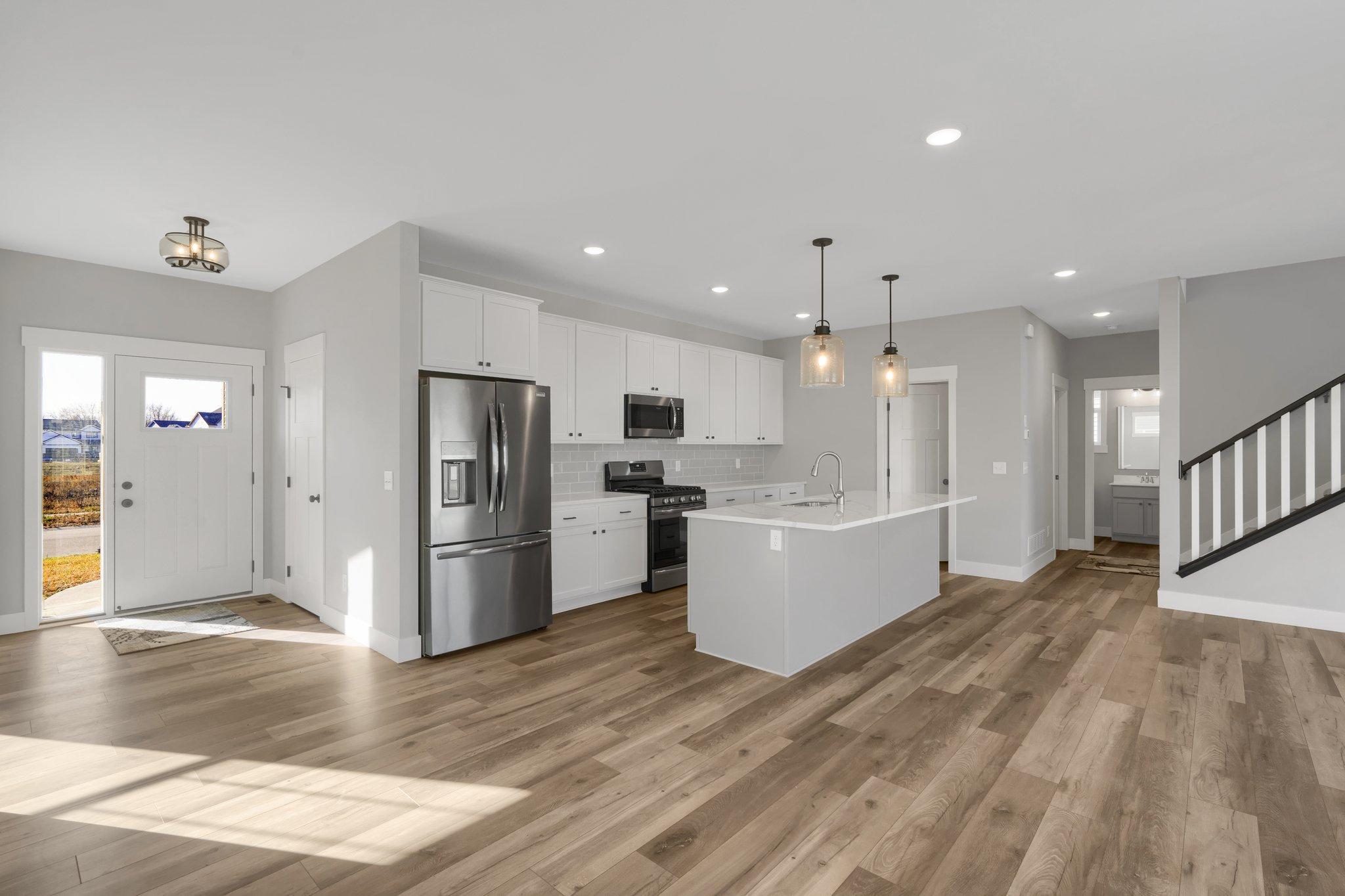 635 Parkside Ct.