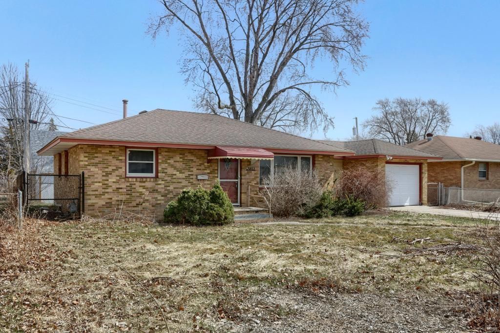 Photo of 5932 Hampshire Avenue N, Crystal, MN 55428 (MLS # 7038831)