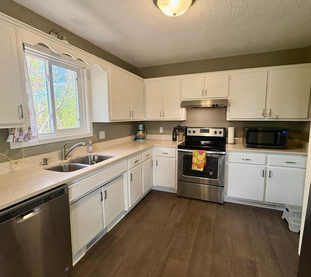 Photo of 5765 Otter View Trail, White Bear Twp, MN 55110 (MLS # 7054533)