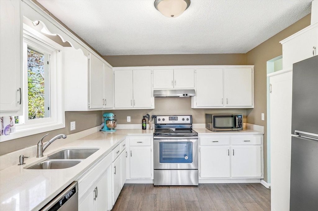 Photo of 5765 Otter View Trail, White Bear Twp, MN 55110 (MLS # 7054533)