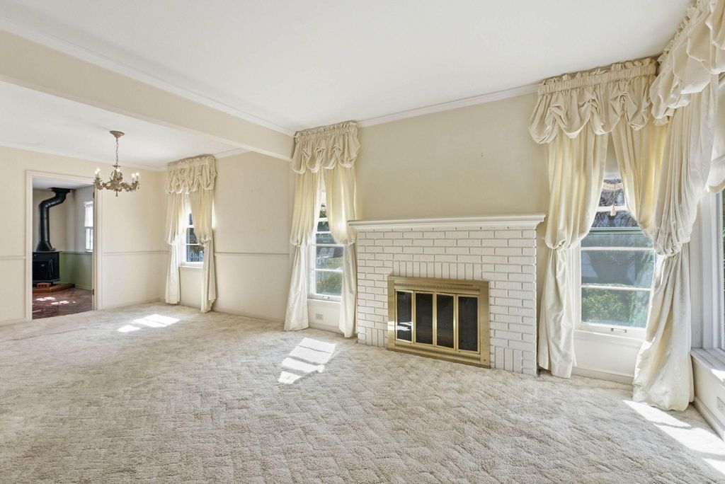 Photo of 3016 Perry Avenue N, Golden Valley, MN 55422 (MLS # 7038717)