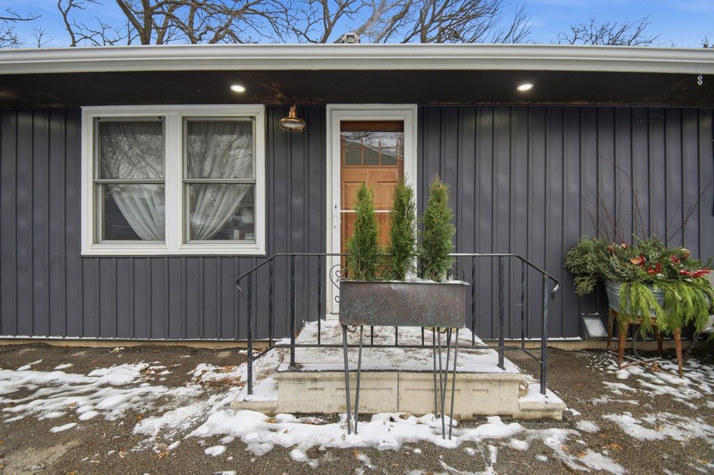 Photo of 1500 16th Street SW, Austin, MN 55912 (MLS # 6821815)