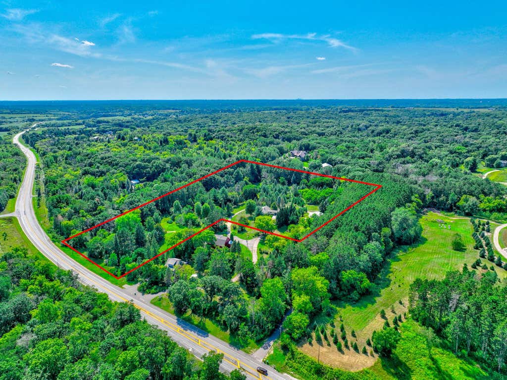 Photo of 12860 Saint Croix Trail N, Stillwater, MN 55082 (MLS # 7128580)