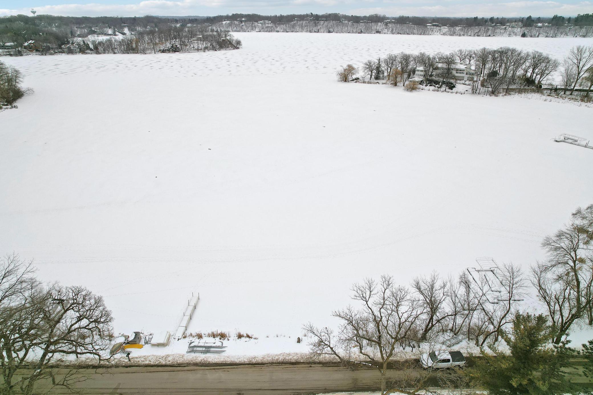 5880 Christmas Lake Road