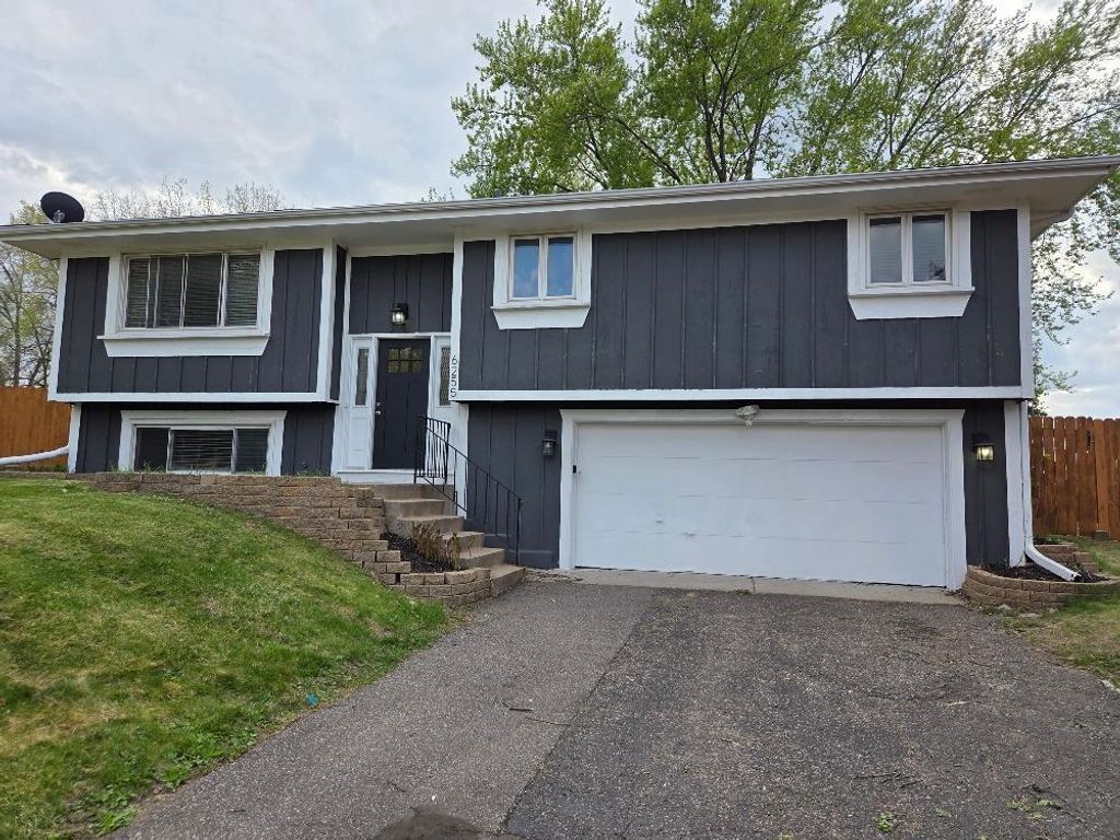 Photo of 6255 Zealand Avenue N, Brooklyn Park, MN 55428 (MLS # 7068527)