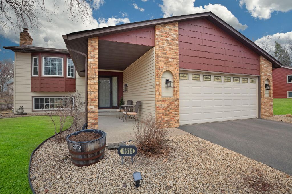 Photo of 4614 Beacon Hill Road, Eagan, MN 55122 (MLS # 7027474)