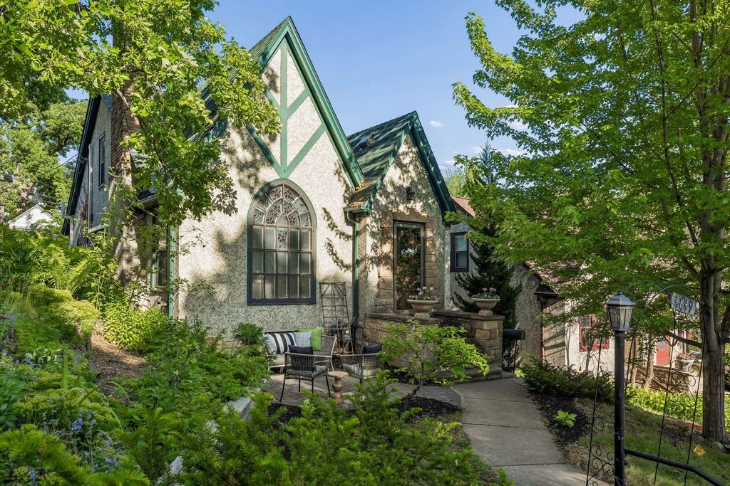 Photo of 4849 12th Avenue S, Minneapolis, MN 55417 (MLS # 7079674)