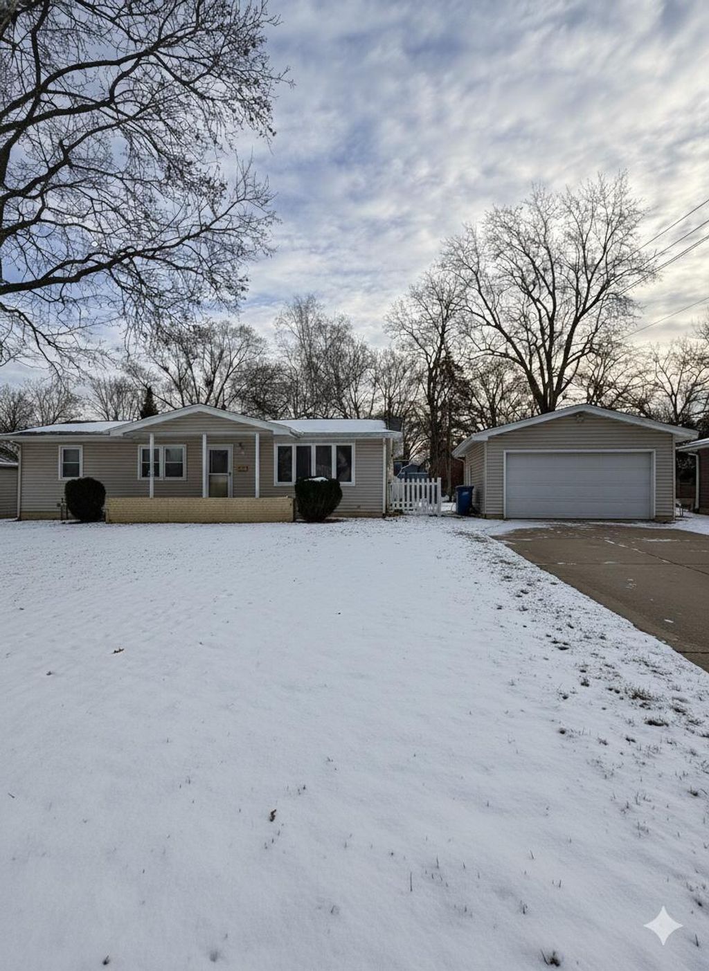 Photo of 10025 Wentworth Avenue S, Bloomington, MN 55420 (MLS # 7025452)