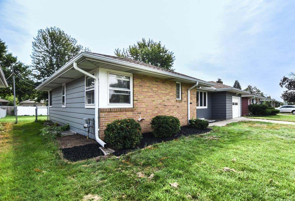 Photo of 7605 Oakland Avenue, Richfield, MN 55423 (MLS # 7127425)