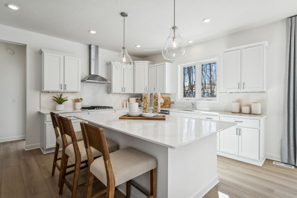 Photo of 2704 Aspen Drive, Shakopee, MN 55379 (MLS # 7062407)
