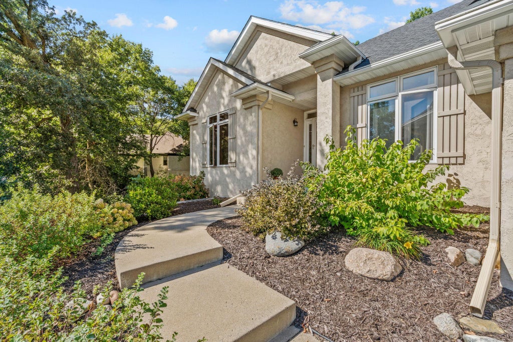 Photo of 17854 179th Trail W, Lakeville, MN 55044 (MLS # 7119791)
