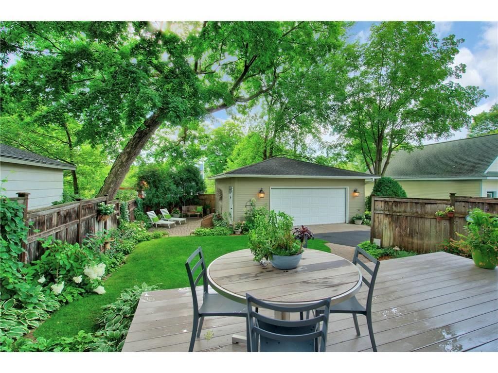 Photo of 214 Broadway Avenue N, Wayzata, MN 55391 (MLS # 7004252)