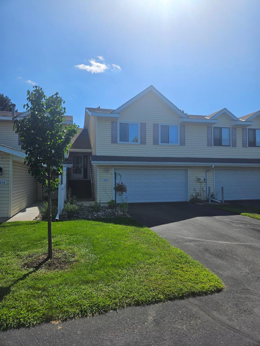 Photo of 404 Pleasure Creek Drive, Blaine, MN 55434 (MLS # 7152717)