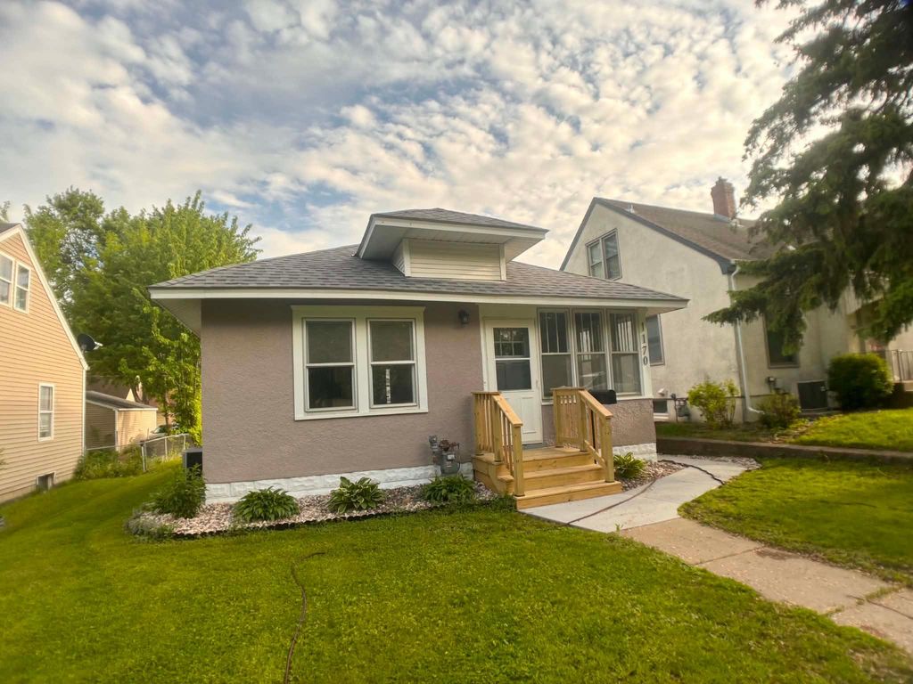 Photo of 1170 Minnehaha Avenue W, Saint Paul, MN 55104 (MLS # 7081027)