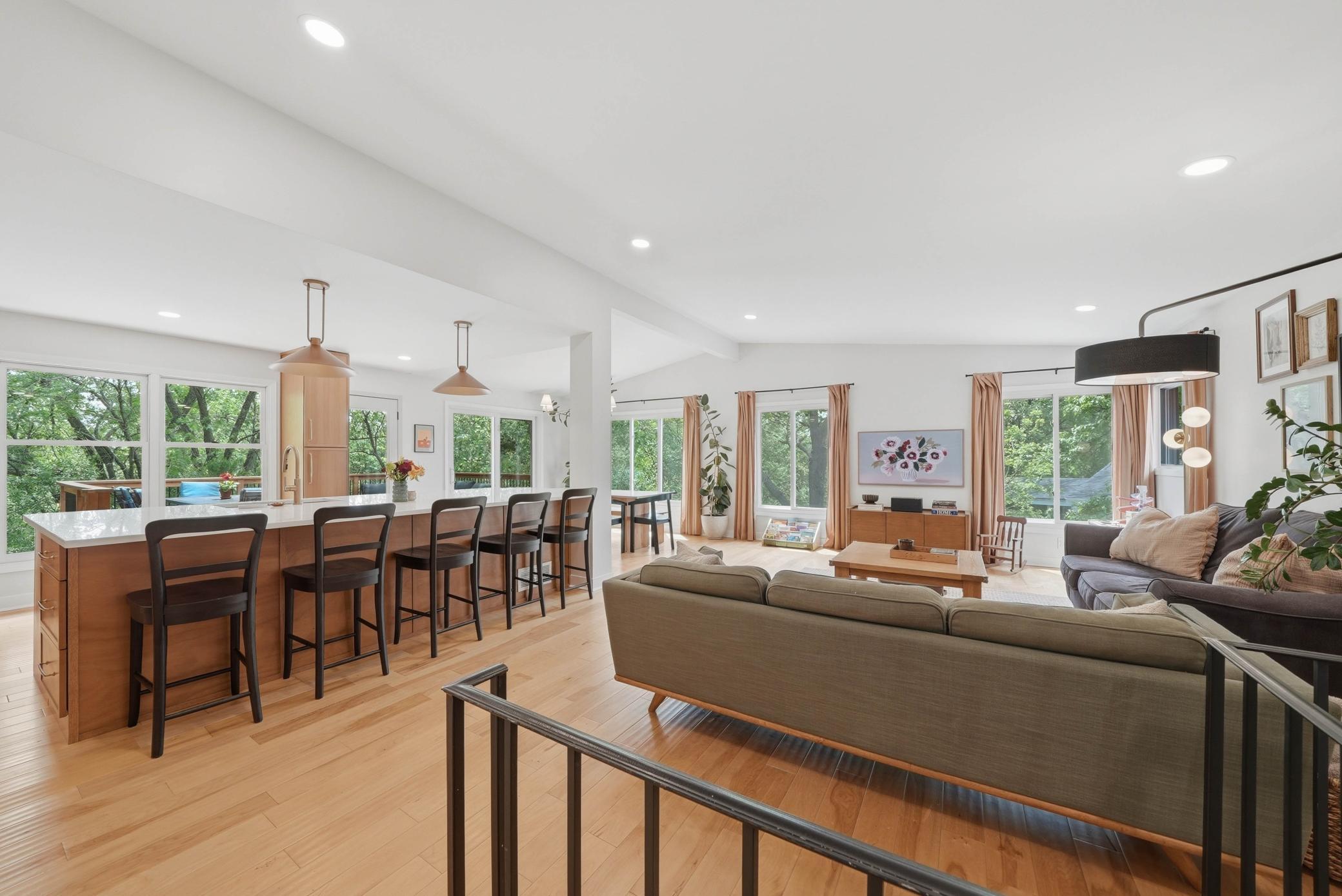 9137 Forest Hills Circle