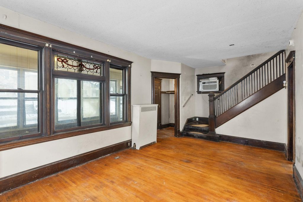 Photo of 3014 Fremont Avenue N, Minneapolis, MN 55411 (MLS # 7001365)