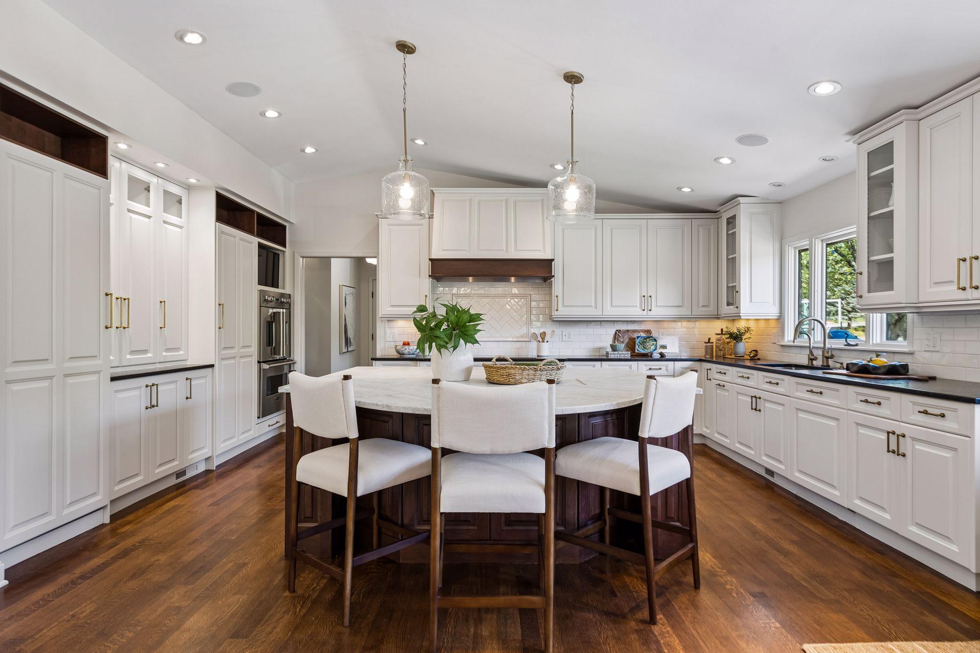 5708 Camelback Drive