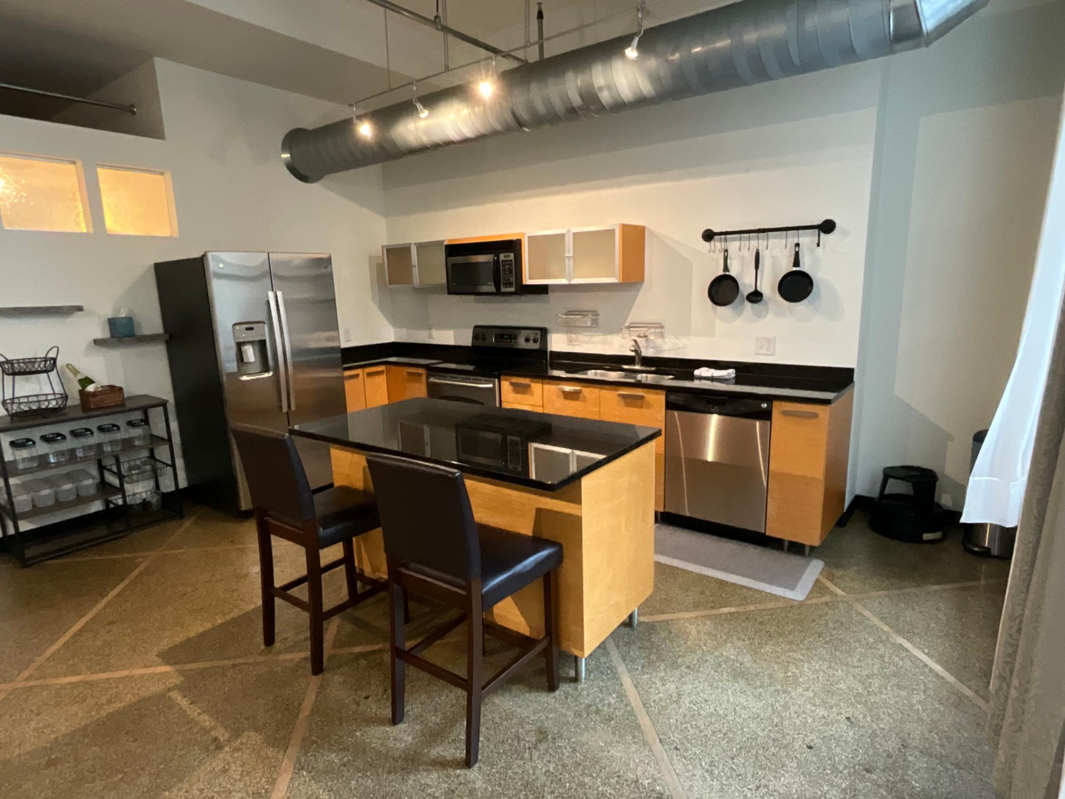 350 Saint Peter Street 405