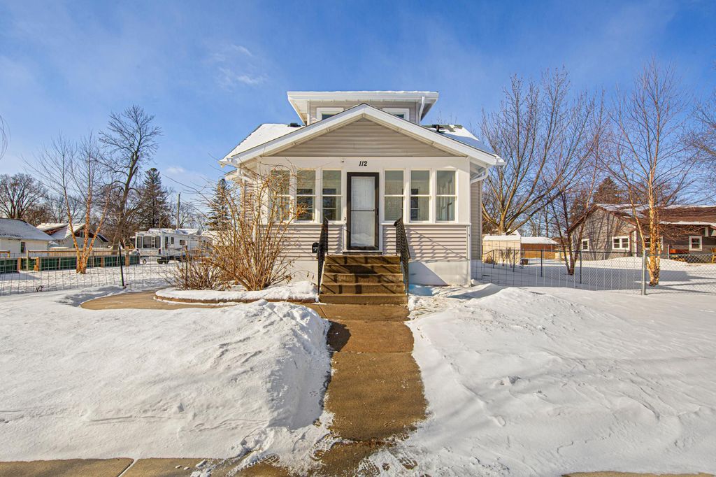 Photo of 112 5th Street SE, Montgomery, MN 56069 (MLS # 7009588)