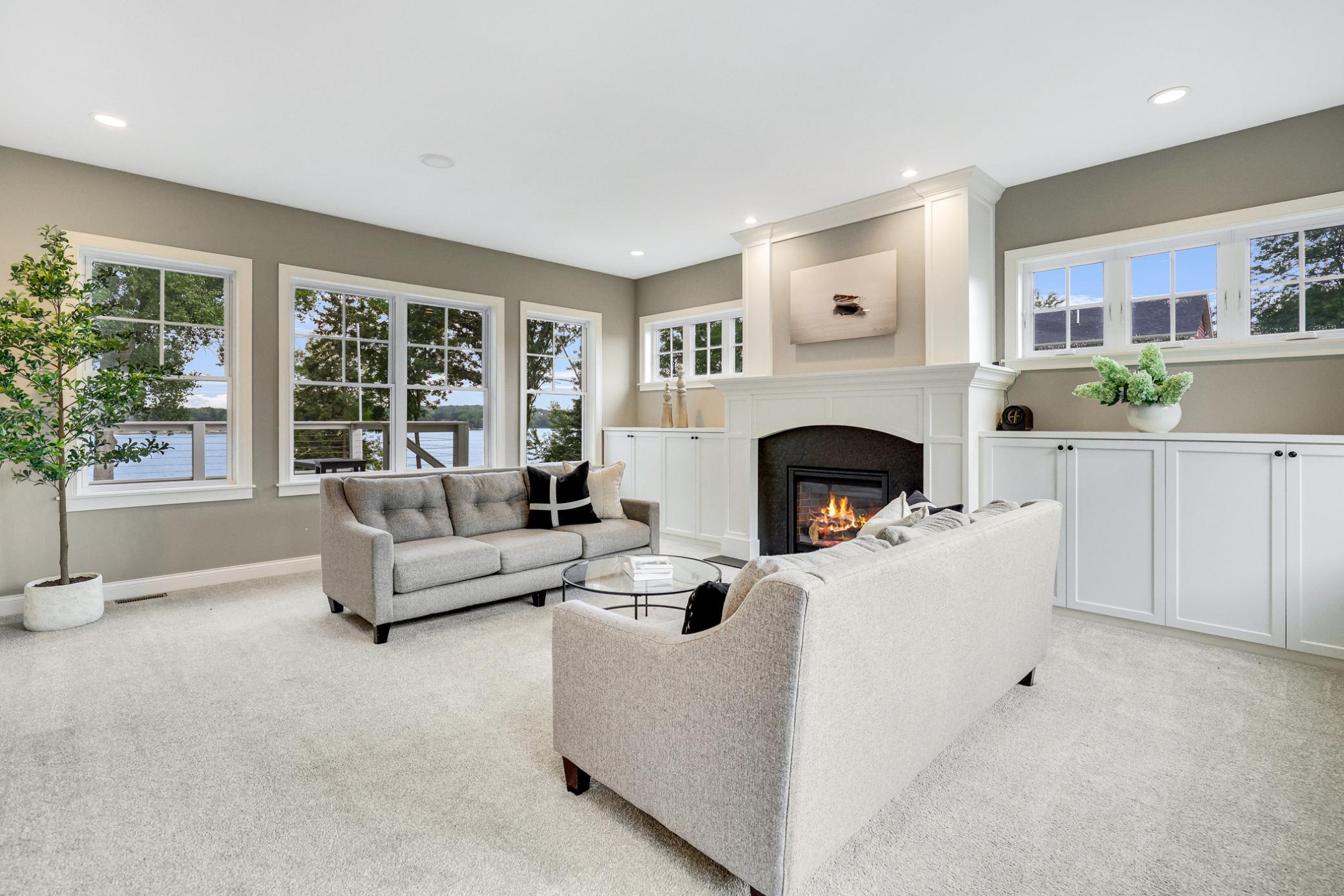9934 199th Street W