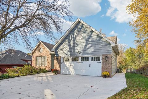 4448 W 144th Street Savage MN 55378