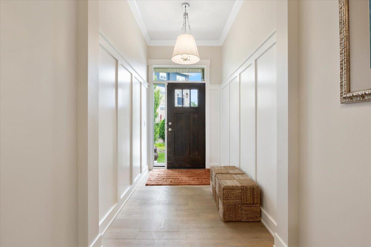 16377 Glory Lane