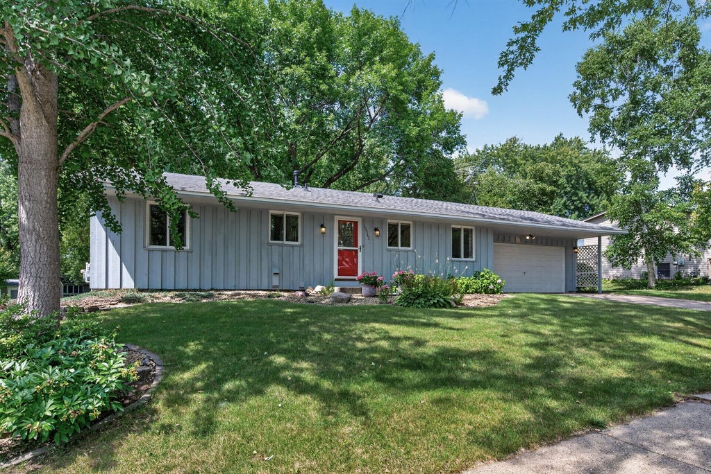 Photo of 13345 Foliage Avenue, Apple Valley, MN 55124 (MLS # 7098580)
