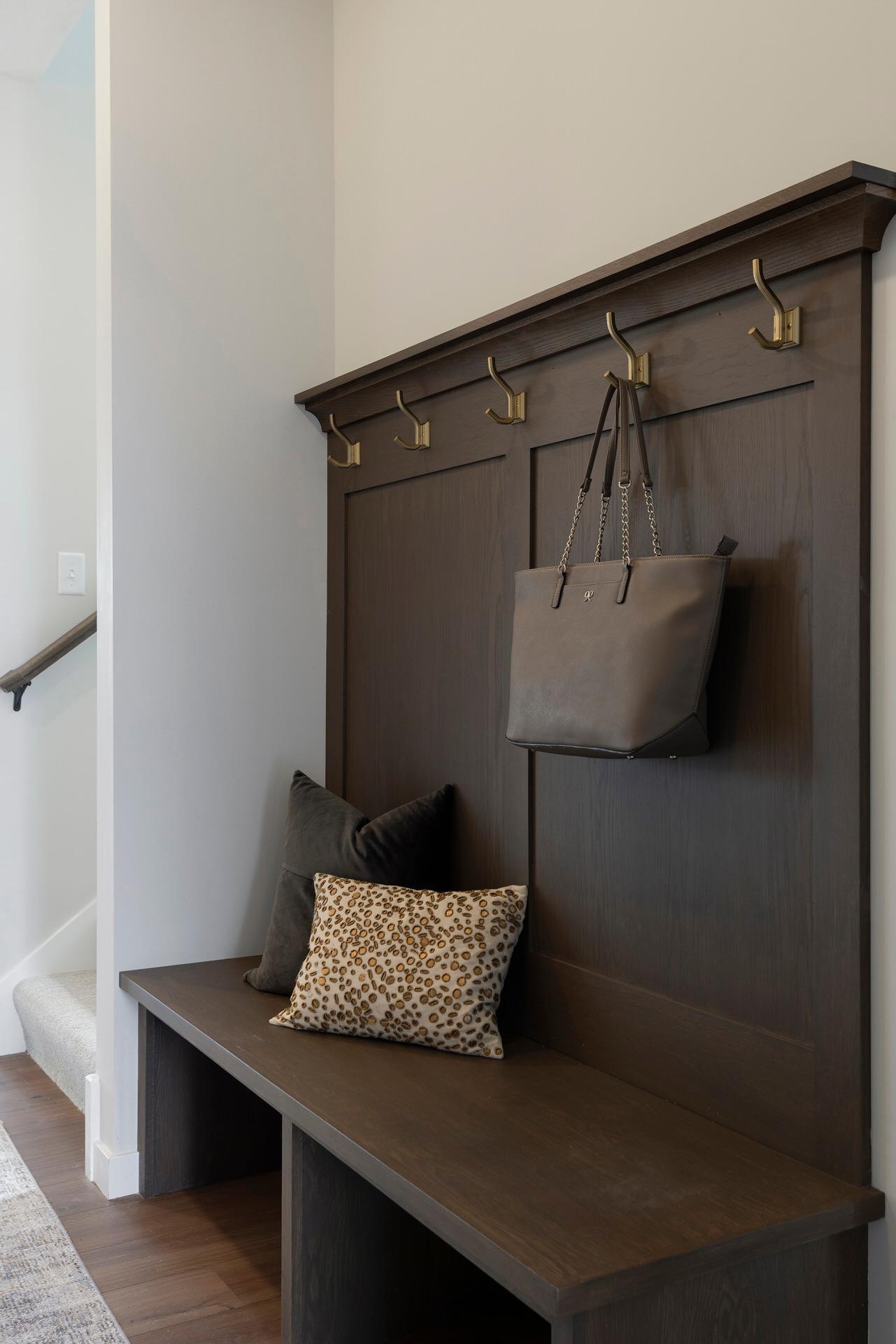 3476 Knightsbridge Trail N