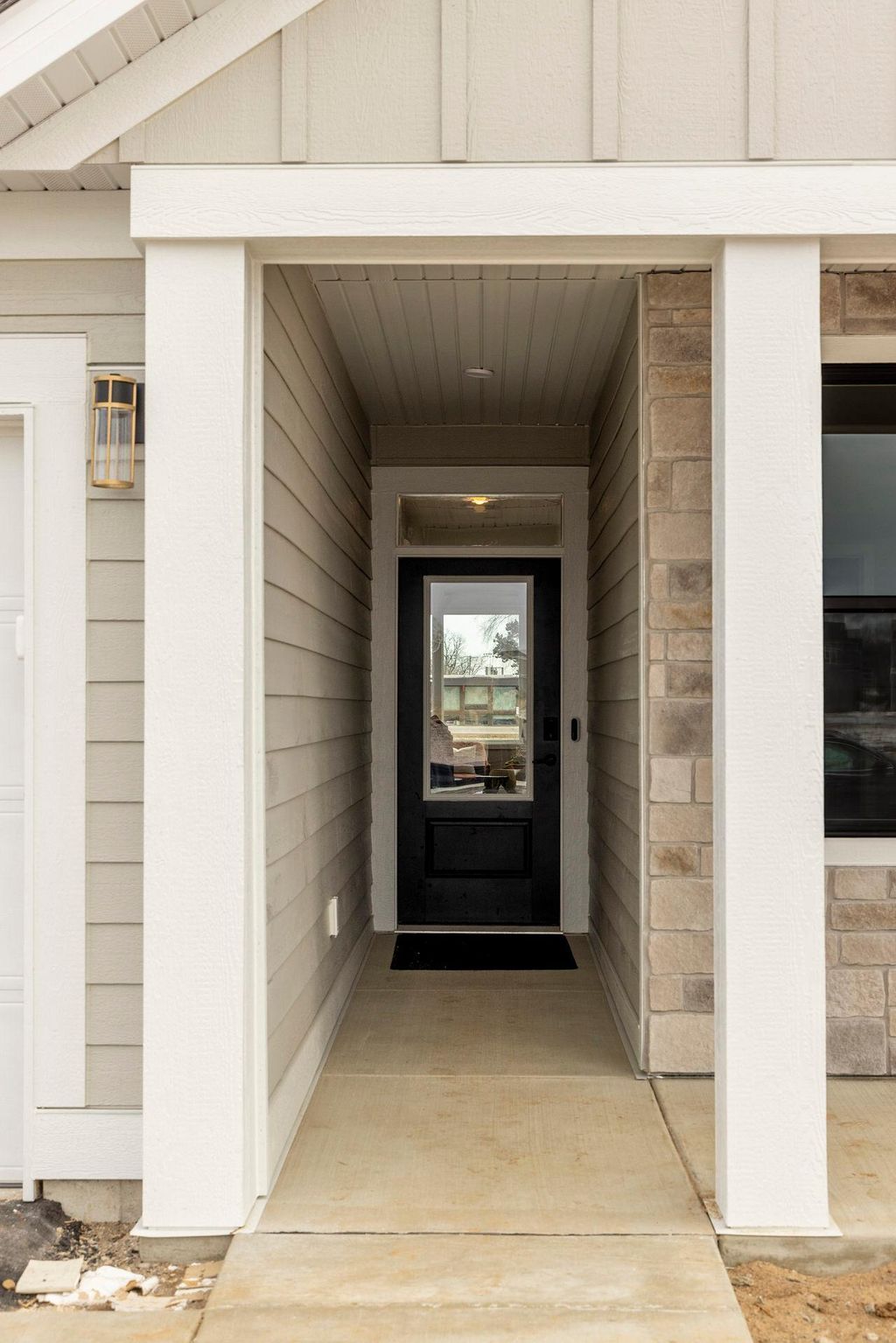 Photo of 3476 Knightsbridge Trail N, Lake Elmo, MN 55042 (MLS # 7024639)