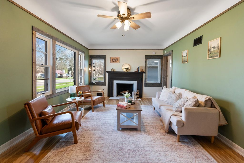 Photo of 809 7th Street NE, Staples, MN 56479 (MLS # 7042908)