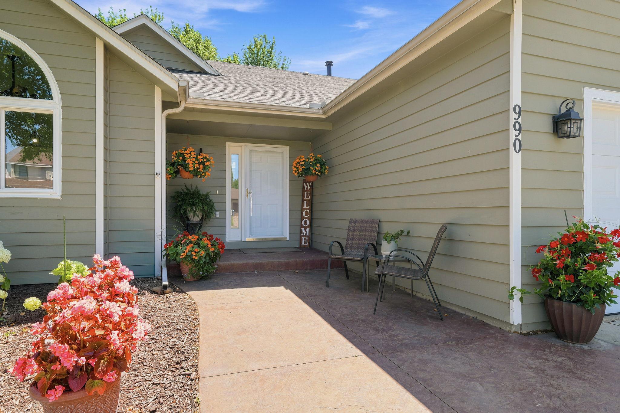 990 Ticonderoga Trail