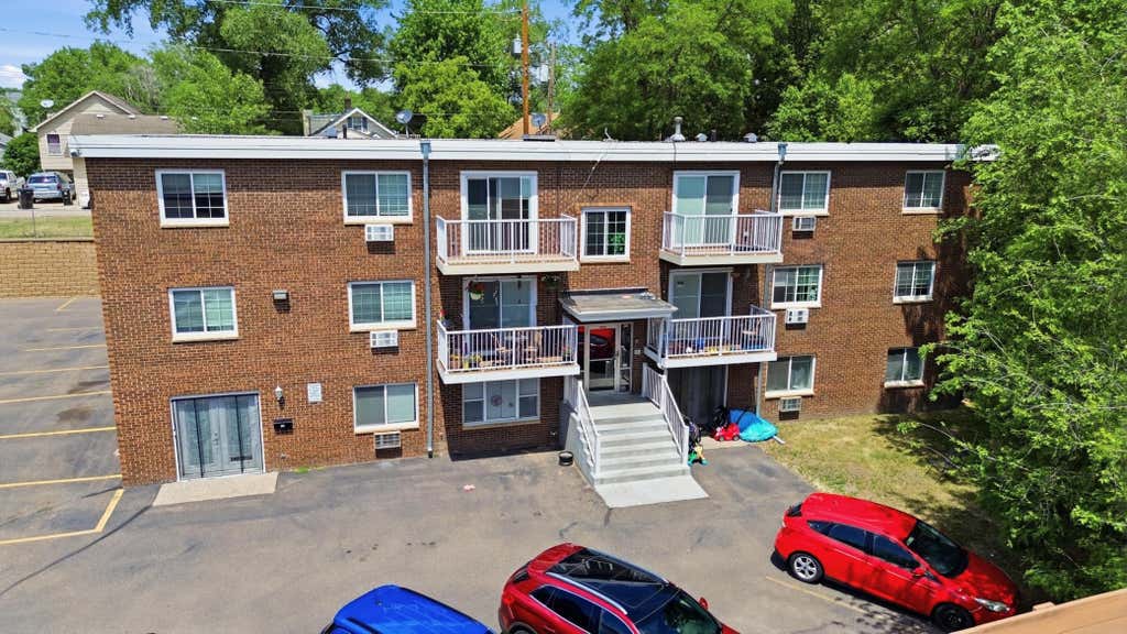 Photo of 105 Park Street E, South Saint Paul, MN 55075 (MLS # 7131978)