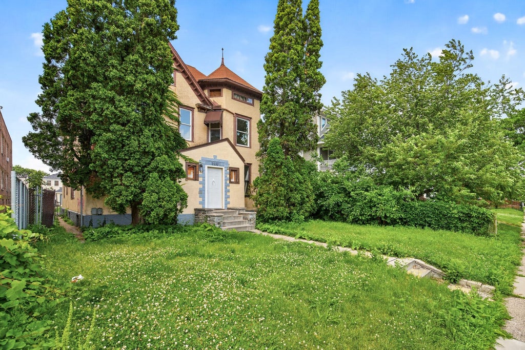 Photo of 2630 Blaisdell Ave AVE S, Minneapolis, MN 55408 (MLS # 7147800)