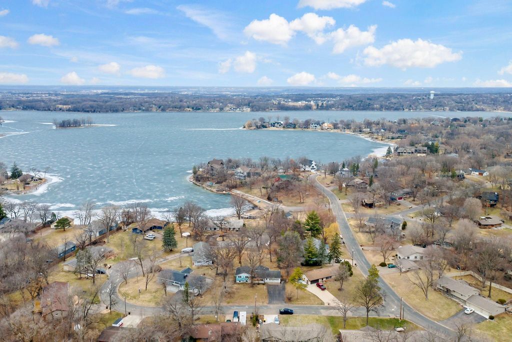 Photo of 5338 Lemley Circle SE, Prior Lake, MN 55372 (MLS # 7027187)