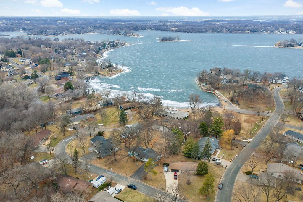 Photo of 5338 Lemley Circle SE, Prior Lake, MN 55372 (MLS # 7027187)