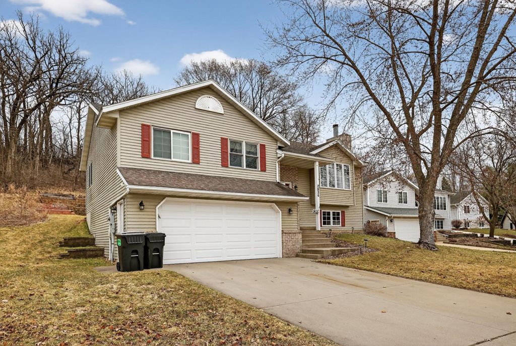 Photo of 2826 Northern Slopes Lane NE, Rochester, MN 55906 (MLS # 7035603)