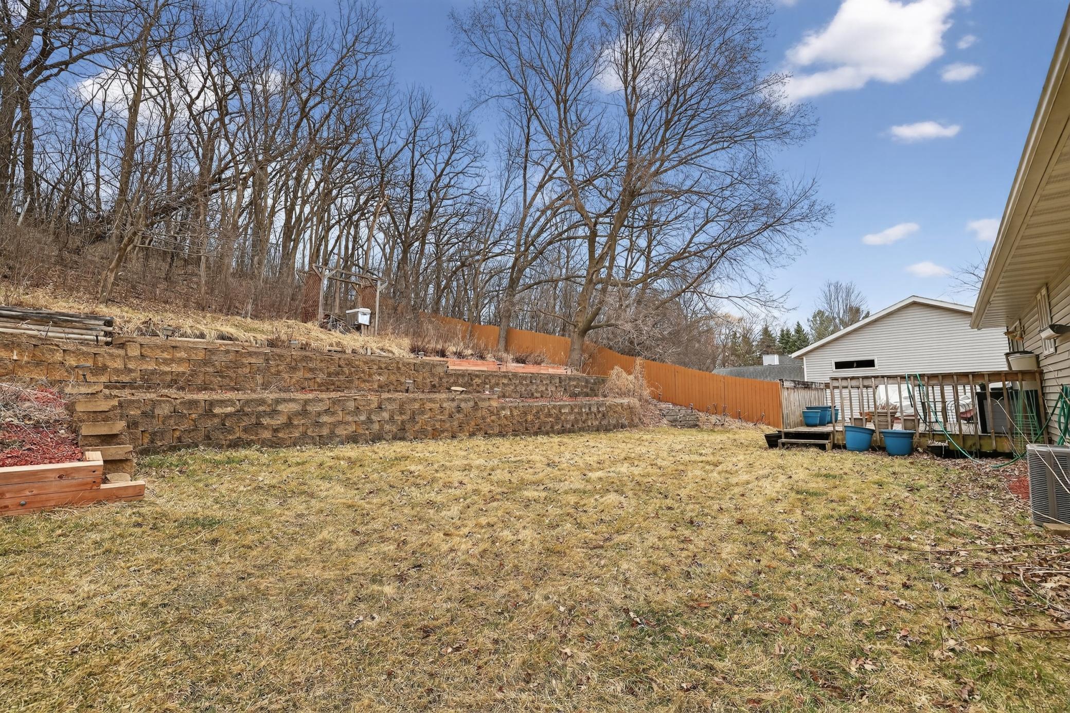 2826 Northern Slopes Lane NE