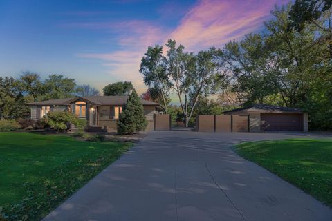 4816 Overlook Drive Bloomington MN 55437