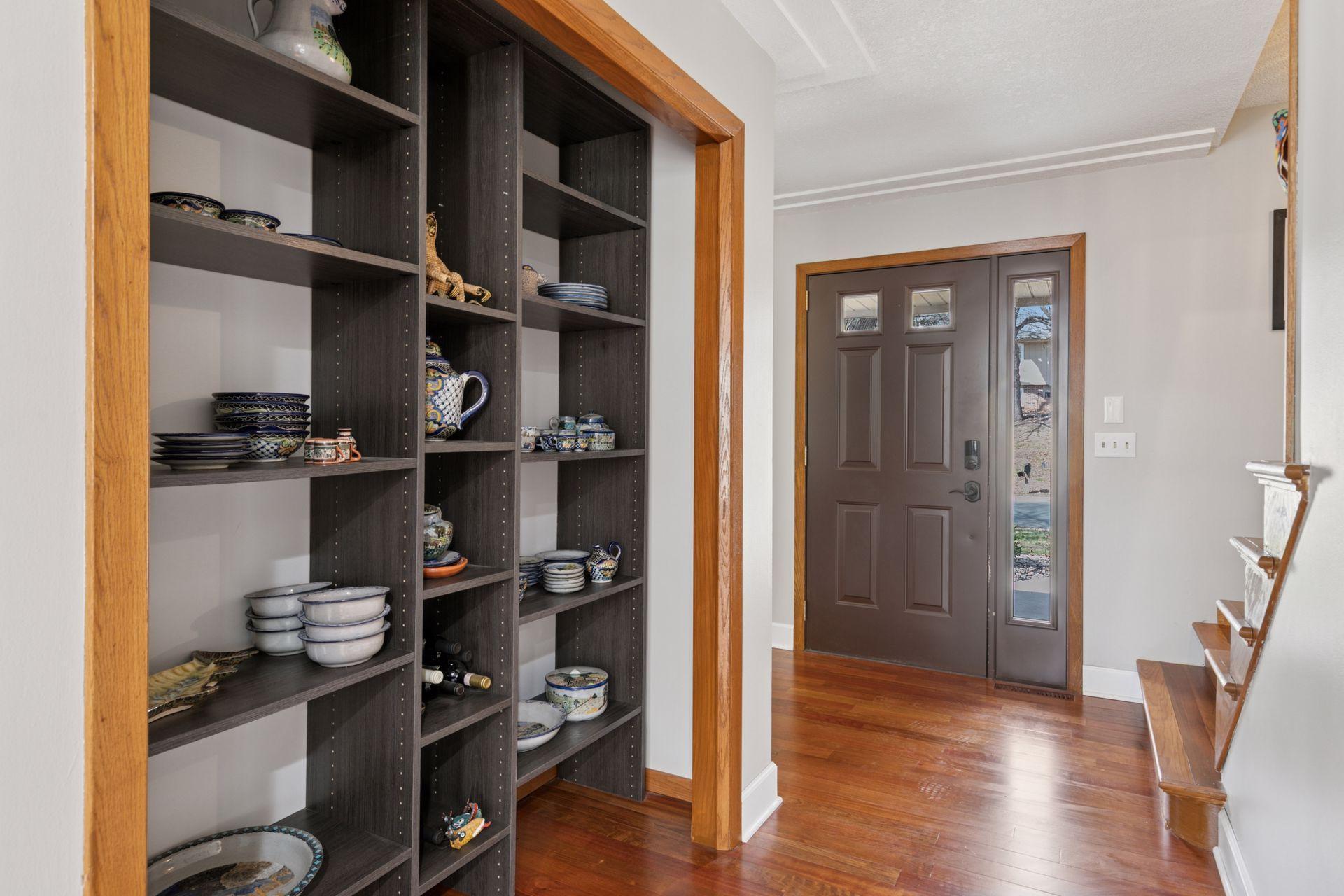15011 Oakland Avenue