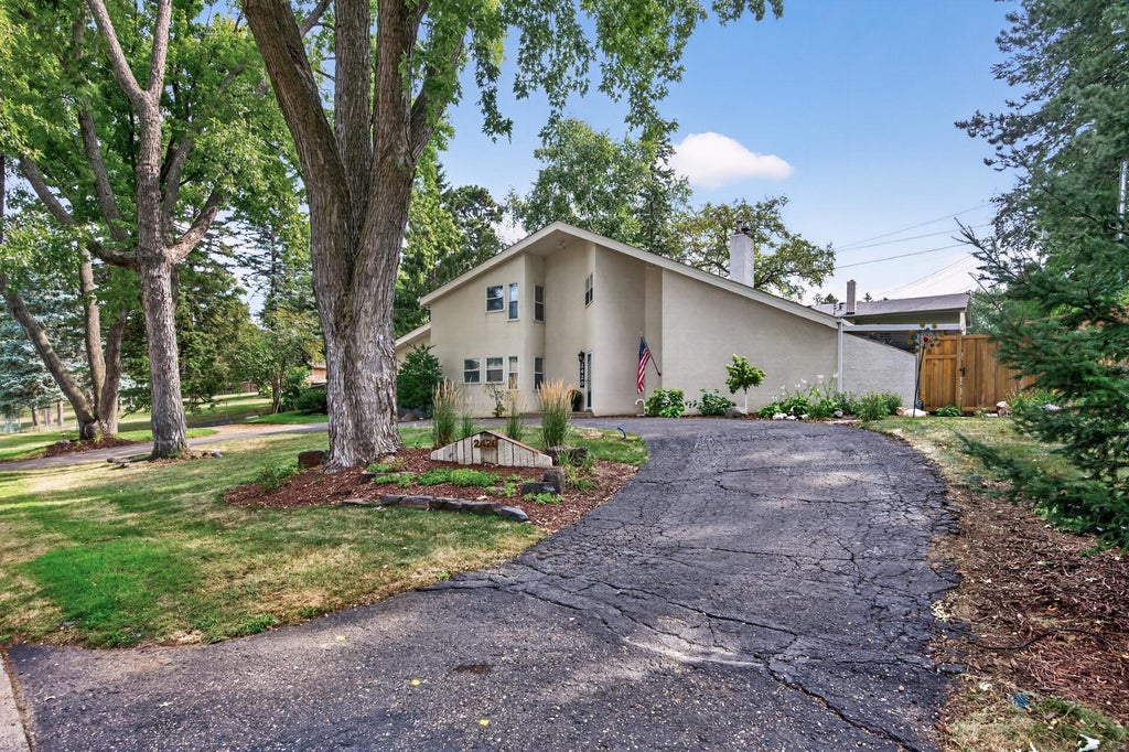 Photo of 2420 Simpson Street, Roseville, MN 55113 (MLS # 7160274)