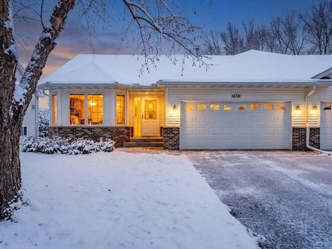 Photo of 1630 Mackubin Street, Saint Paul, MN 55117 (MLS # 7031368)