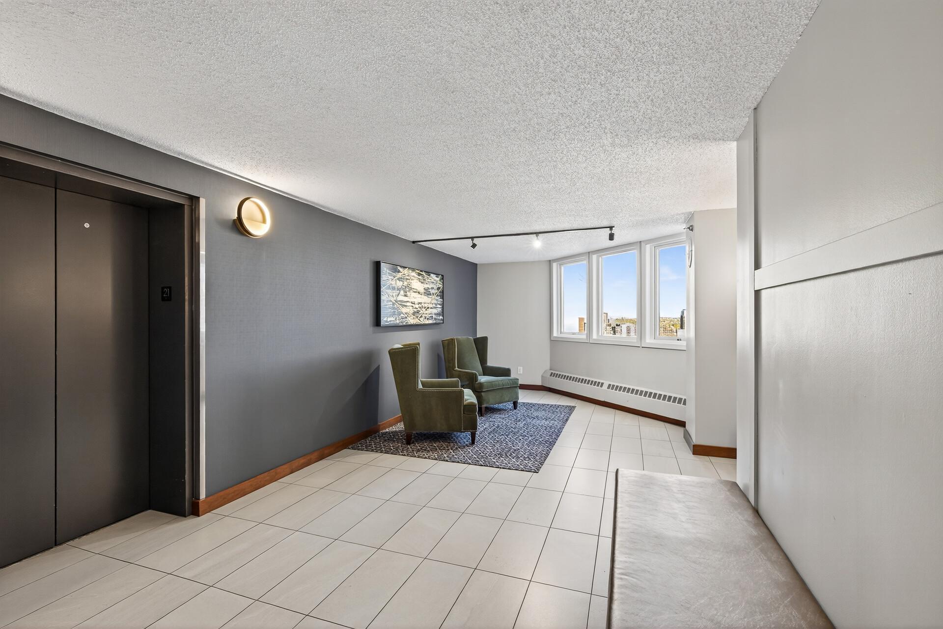 433 S 7th Street 2121