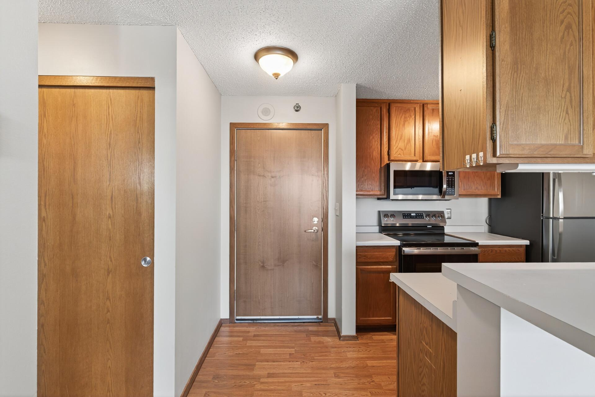 433 S 7th Street 2121