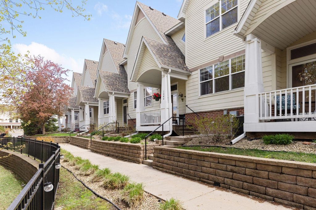Photo of 1649 Arona Street #6, Falcon Heights, MN 55108 (MLS # 7063905)