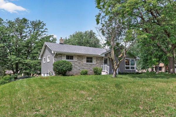 1791 ATLANTIC ST, SAINT PAUL, MN 55109 - Image 68b7c110dd6f91ef4e8657d545284582/1068246908