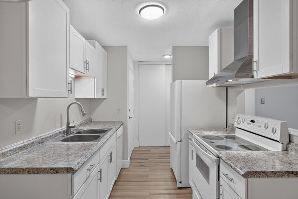 135 VIKING DR E APT 308, SAINT PAUL, MN 55117 - Image 68cb7cf9dbcf8f54d4c2bd82f61bcd72/1735162439