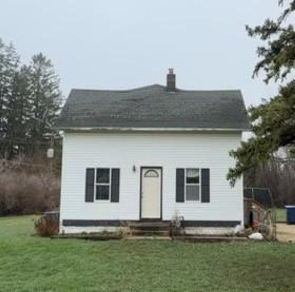 Photo of 132 Gates Avenue, Kenyon, MN 55946 (MLS # 7063011)